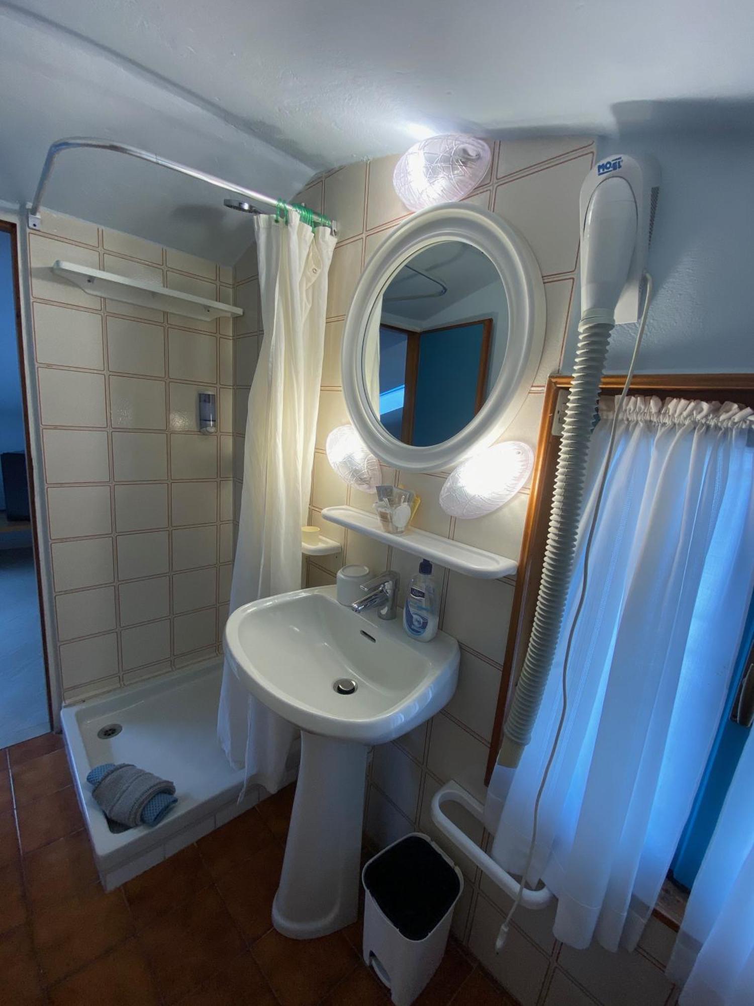 Albergo La Pineta Andora Phòng bức ảnh