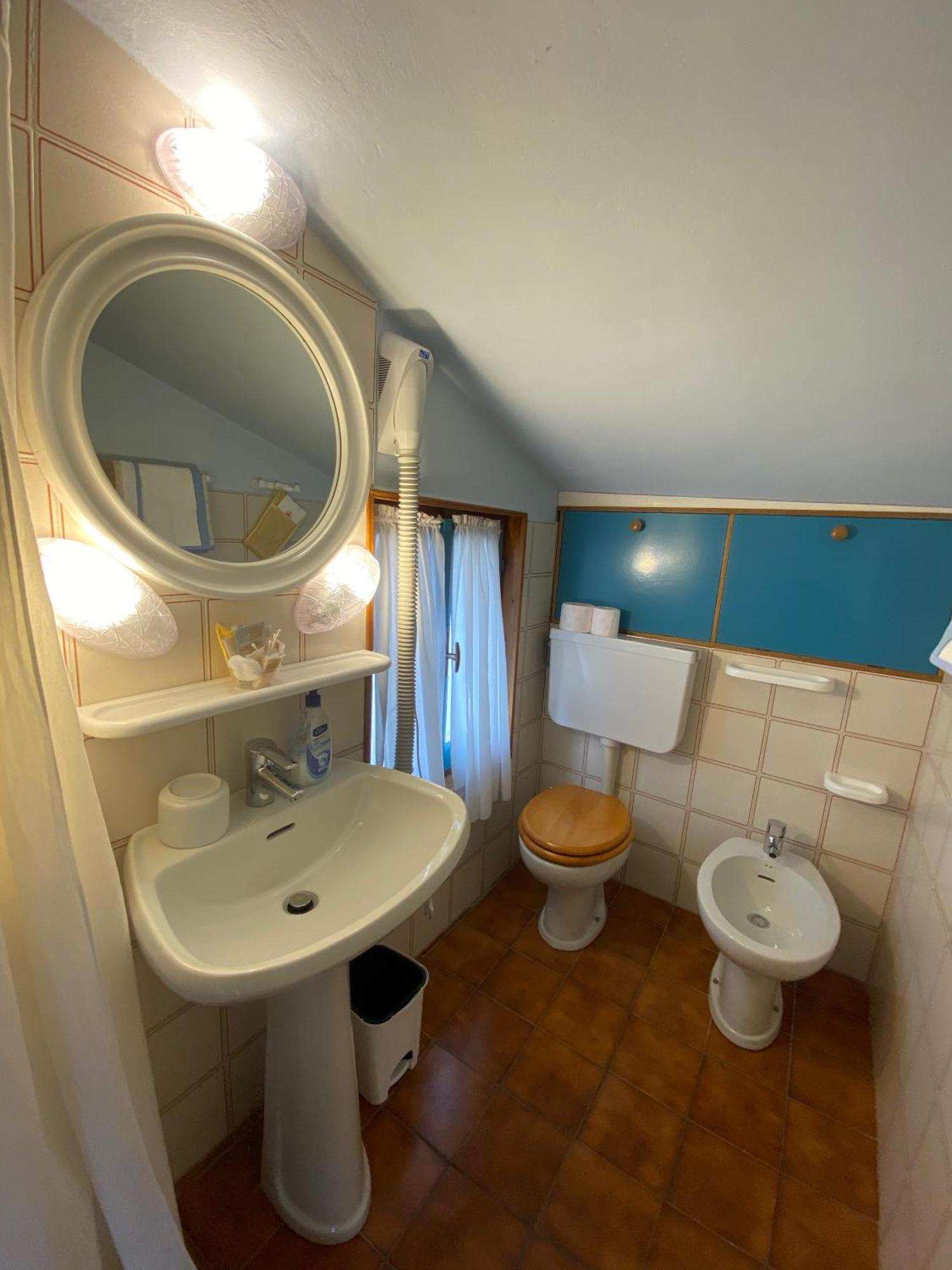 Albergo La Pineta Andora Phòng bức ảnh